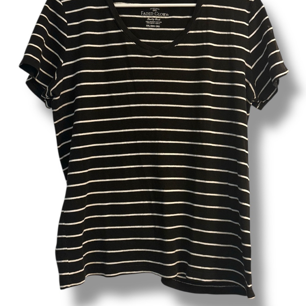 Faded Glory Black and White Striped Relaxed Tee